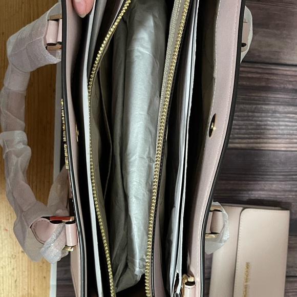 Michael Kors Large Hope Blush Pink - Picture 6 of 7